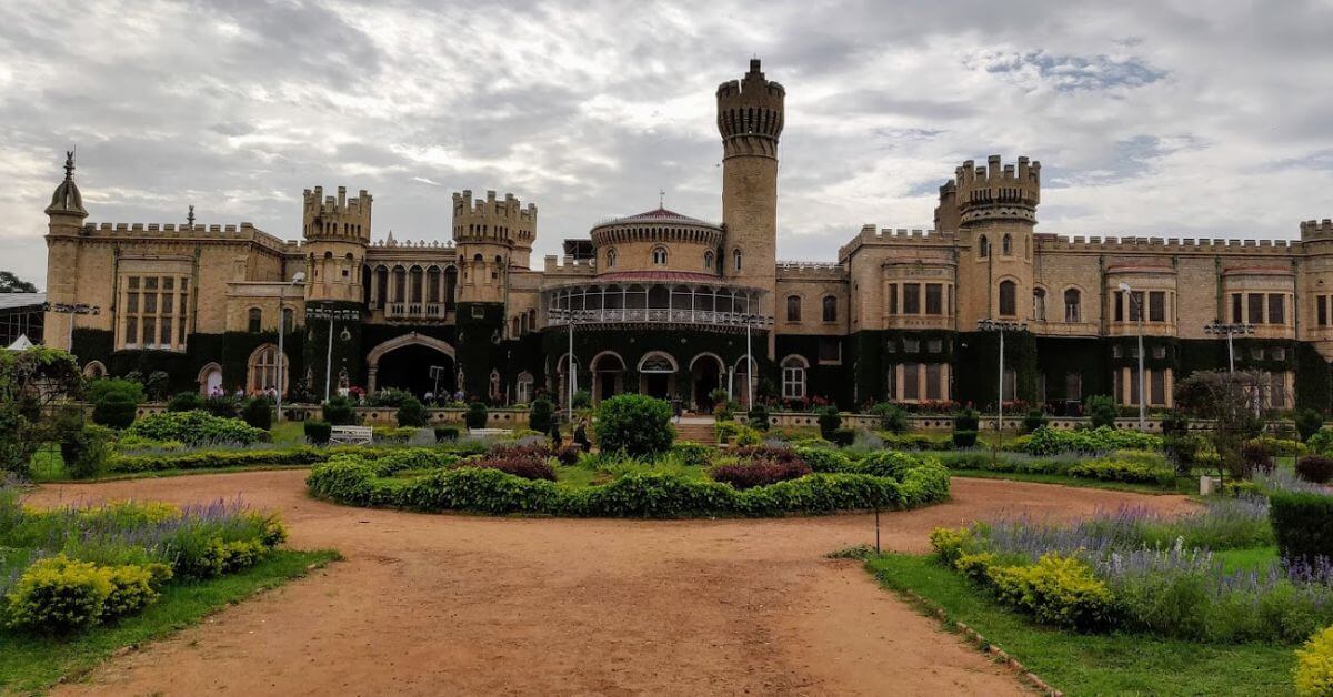 historical monuments of karnataka - banglore palace
