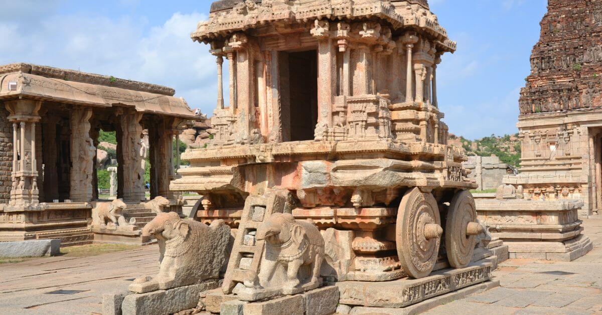 historical monuments of karnataka - Hampi Monuments