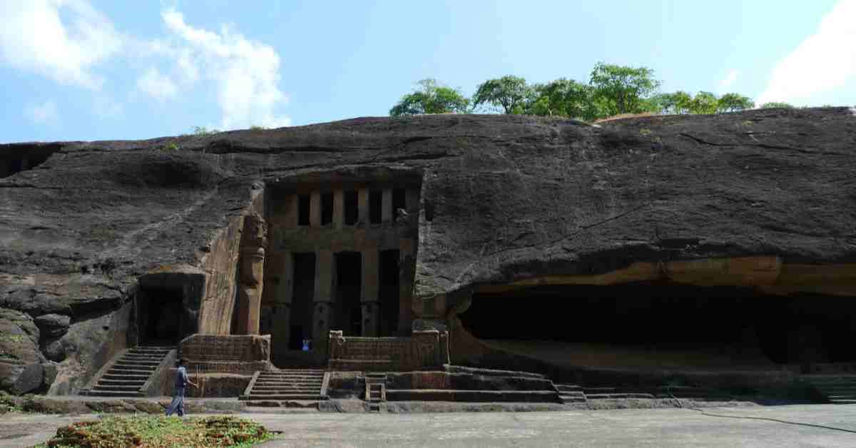 image of Kanheri Caves, Mumbai which is a famous monument in maharashtra