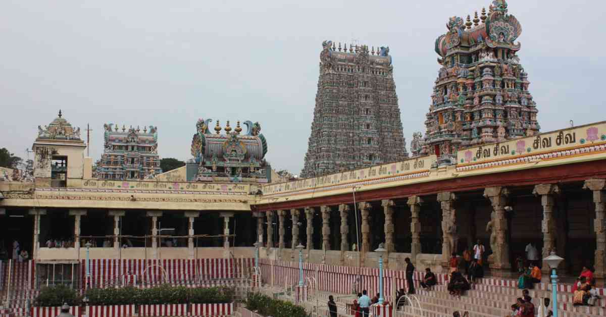 one of the incidible Historical Monuments Of Tamil Nadu - Sri Meenakshi Temple Madurai
